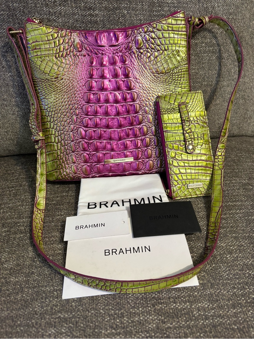 🌟Brahmin🌟 Limeade Ombré Melbourne Katie Crossbody and Credit Card Wallet - Picture 3 of 16